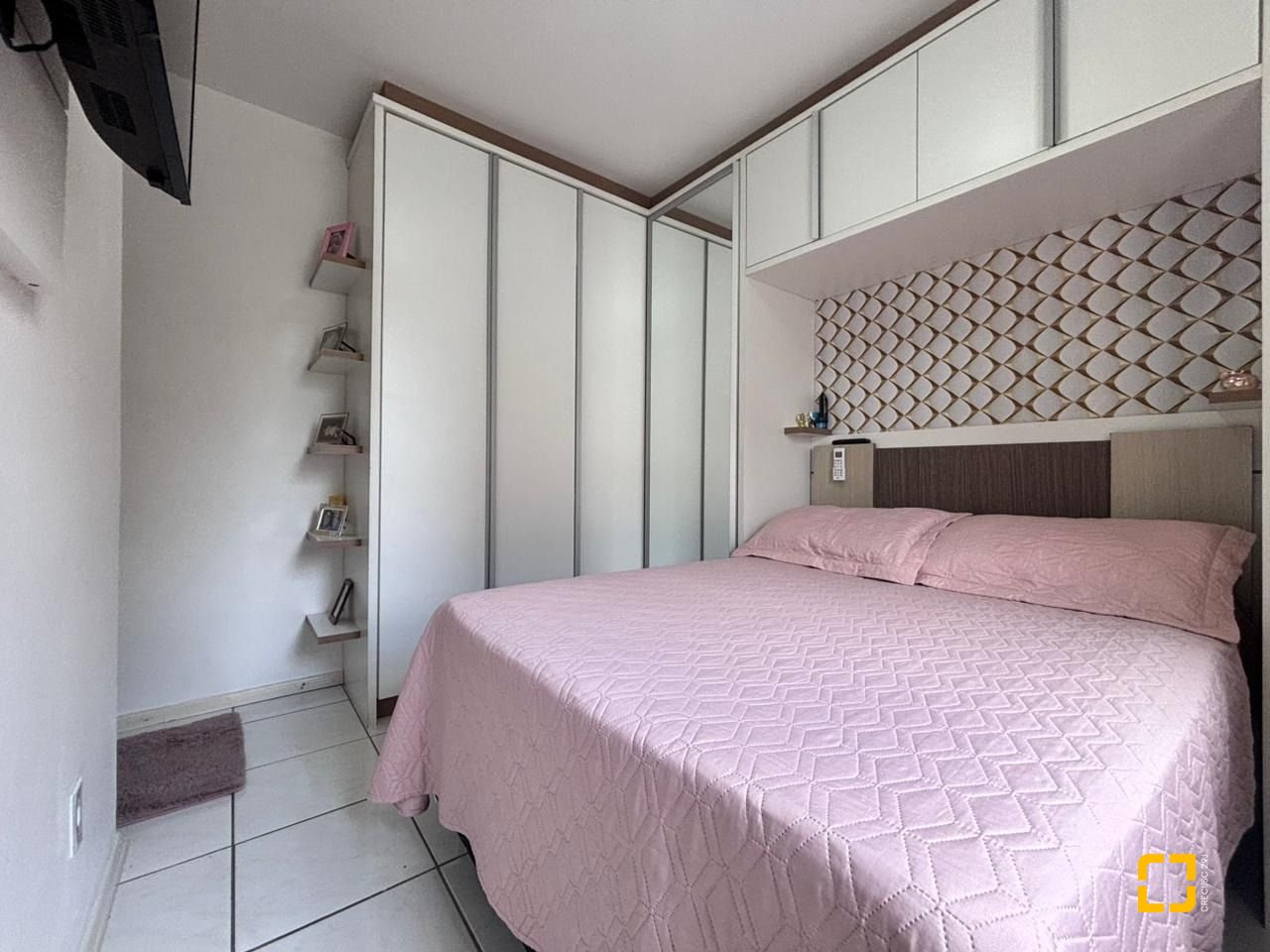 Apartamento com 45m², 2 quartos, 1 garagem, no bairro Fundos em Biguaçu