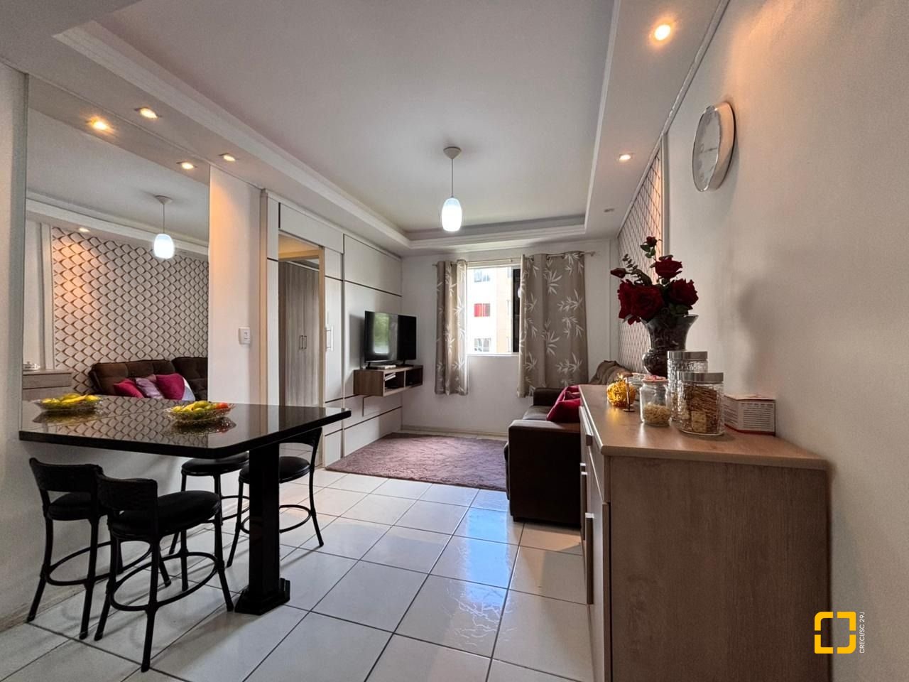 Apartamento com 45m², 2 quartos, 1 garagem, no bairro Fundos em Biguaçu