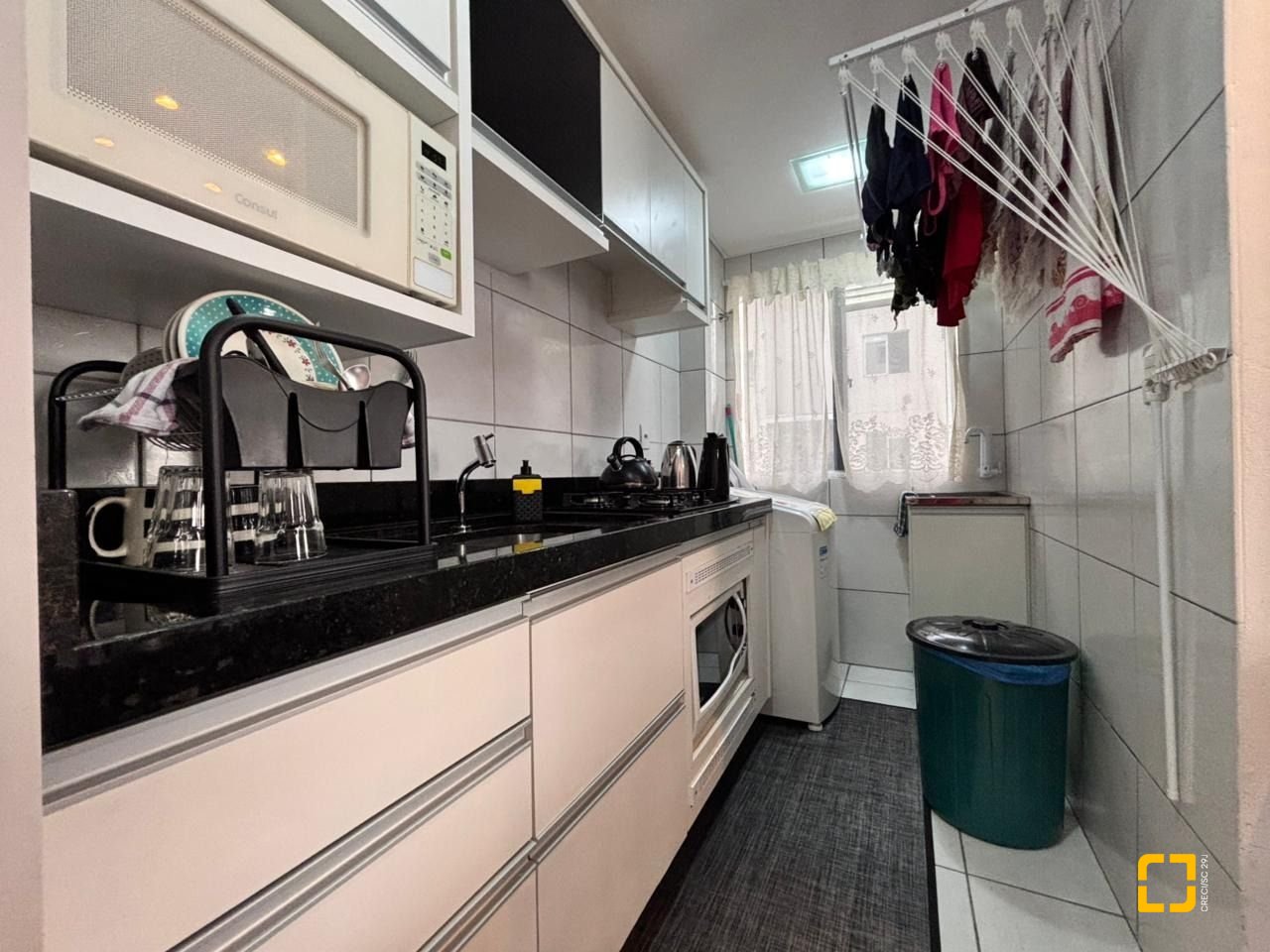 Apartamento com 45m², 2 quartos, 1 garagem, no bairro Fundos em Biguaçu