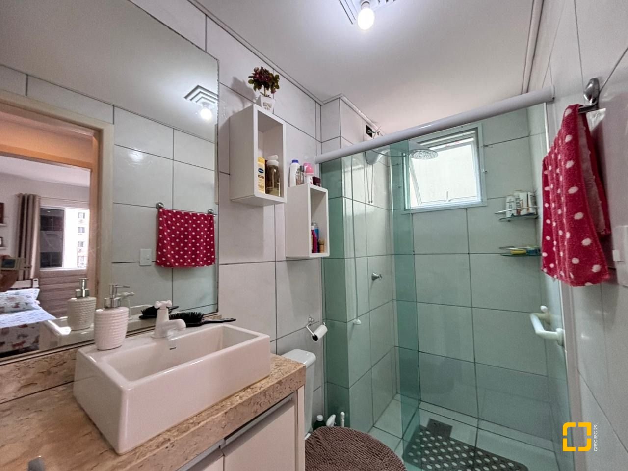 Apartamento com 45m², 2 quartos, 1 garagem, no bairro Fundos em Biguaçu