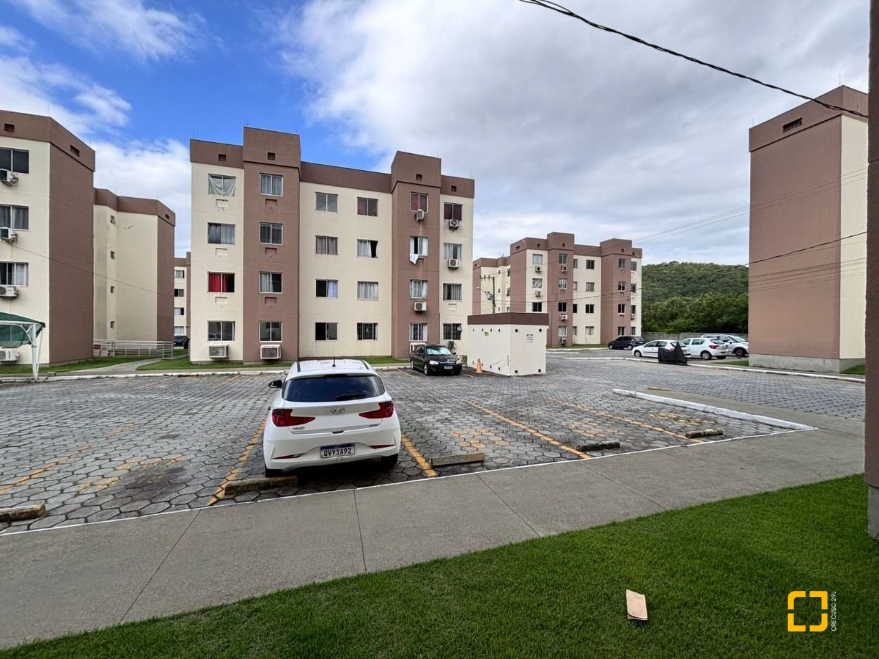 Apartamento com 45m², 2 quartos, 1 garagem, no bairro Fundos em Biguaçu