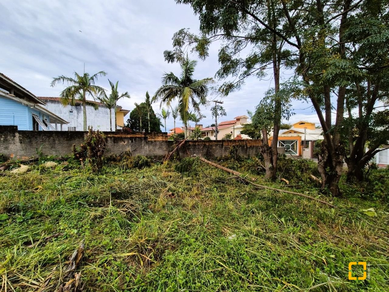 Terreno com 538m², no bairro Campeche em Florianópolis