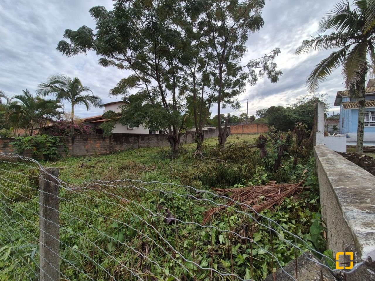 Terreno com 538m², no bairro Campeche em Florianópolis