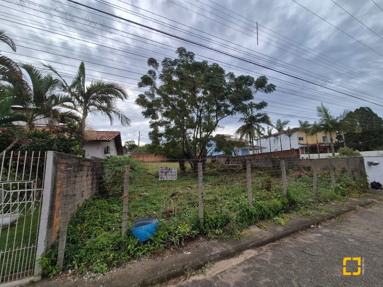 Terreno com 538m², no bairro Campeche em Florianópolis