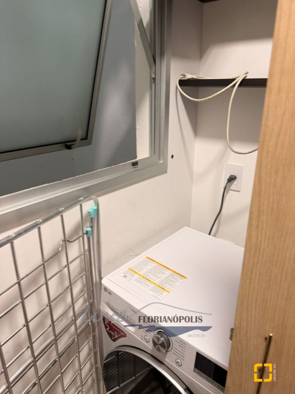 Apartamento com 194m², 3 quartos (sendo 3 suítes), 2 garagens, no bairro Jurerê Internacional em Florianópolis