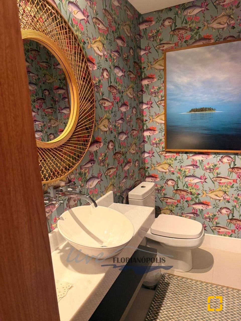 Apartamento com 194m², 3 quartos (sendo 3 suítes), 2 garagens, no bairro Jurerê Internacional em Florianópolis