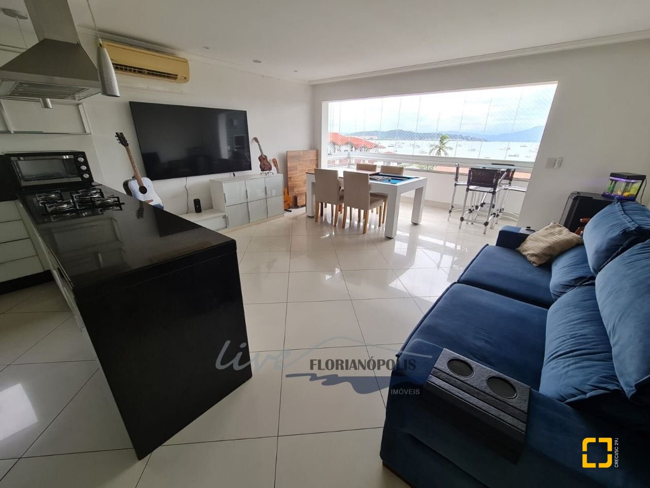 Apartamento com 100m², 4 quartos (sendo 1 suíte), 2 garagens, no bairro Jurerê em Florianópolis