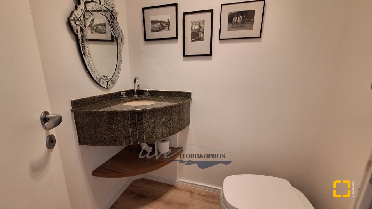 Apartamento com 105m², 3 quartos (sendo 1 suíte), 2 garagens, no bairro Jurerê Internacional em Florianópolis