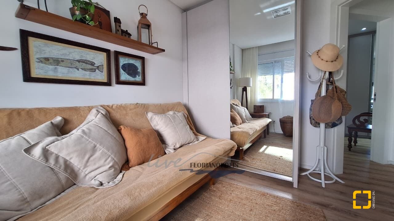 Apartamento com 105m², 3 quartos (sendo 1 suíte), 2 garagens, no bairro Jurerê Internacional em Florianópolis