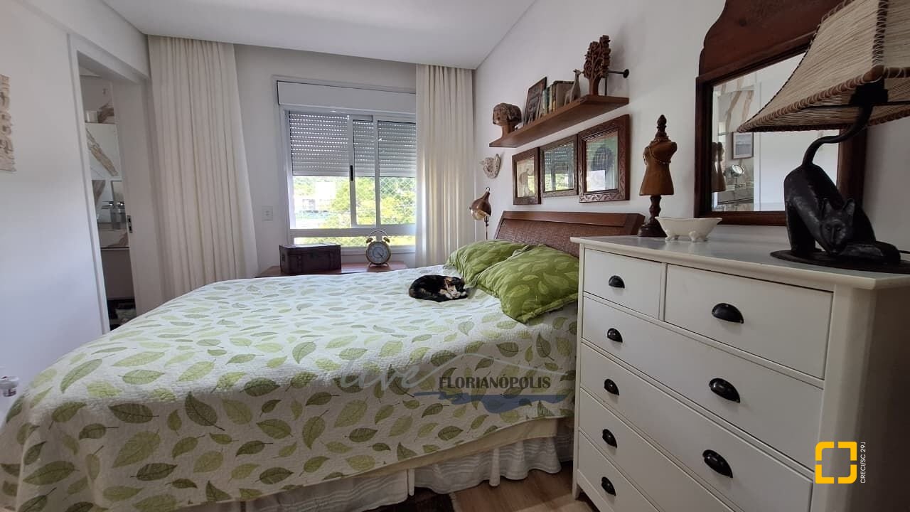 Apartamento com 105m², 3 quartos (sendo 1 suíte), 2 garagens, no bairro Jurerê Internacional em Florianópolis