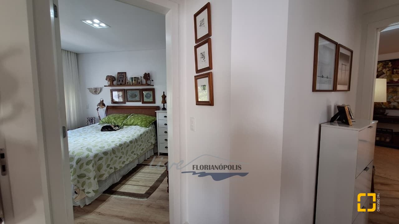 Apartamento com 105m², 3 quartos (sendo 1 suíte), 2 garagens, no bairro Jurerê Internacional em Florianópolis