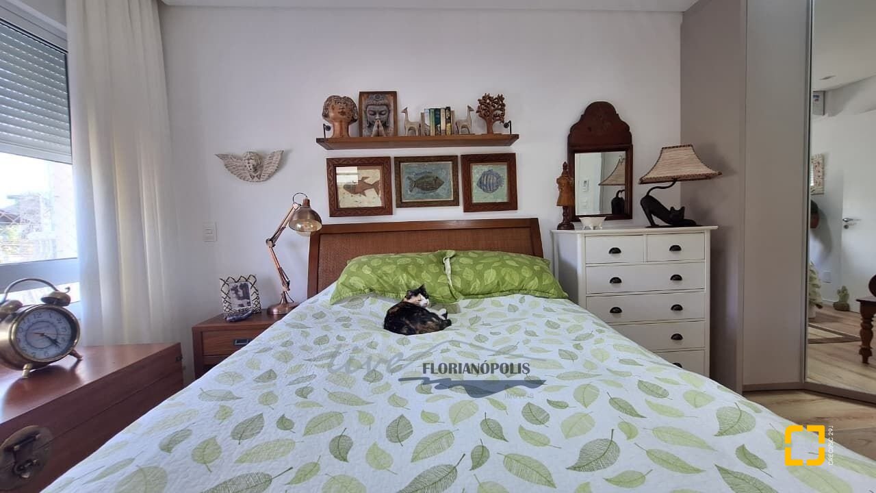 Apartamento com 105m², 3 quartos (sendo 1 suíte), 2 garagens, no bairro Jurerê Internacional em Florianópolis