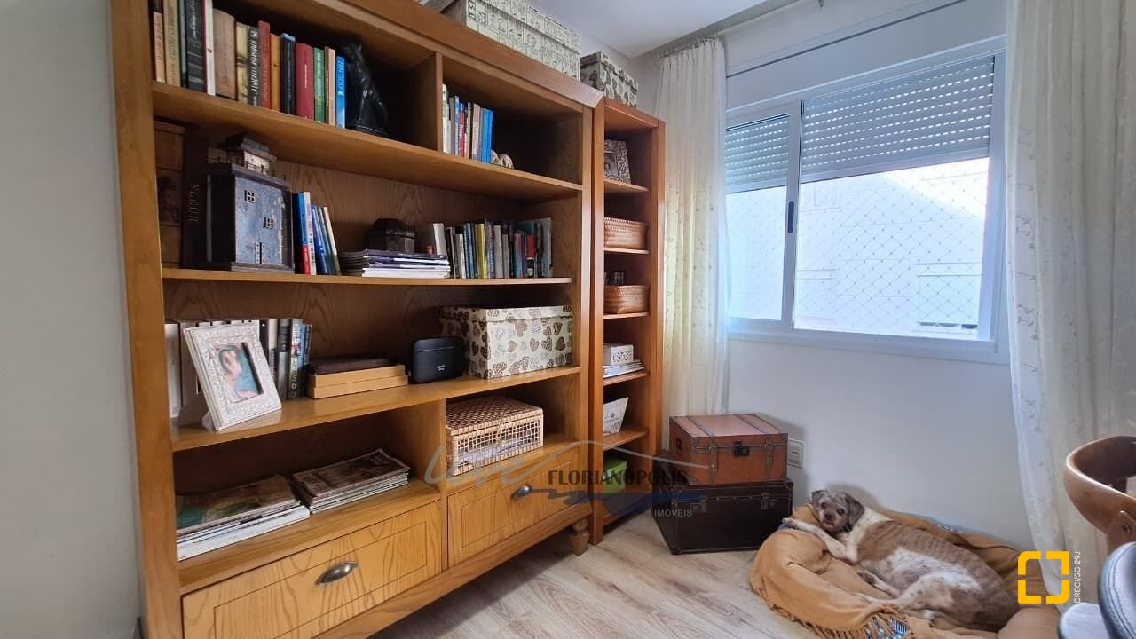 Apartamento com 105m², 3 quartos (sendo 1 suíte), 2 garagens, no bairro Jurerê Internacional em Florianópolis