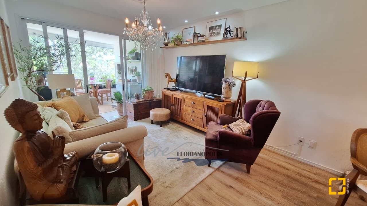 Apartamento com 105m², 3 quartos (sendo 1 suíte), 2 garagens, no bairro Jurerê Internacional em Florianópolis