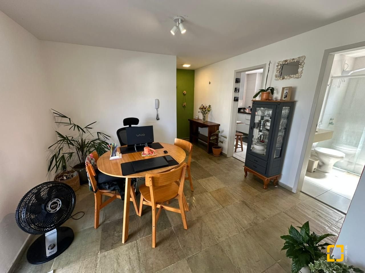 Apartamento com 66m², 1 quarto, 2 garagens, no bairro Carvoeira em Florianópolis