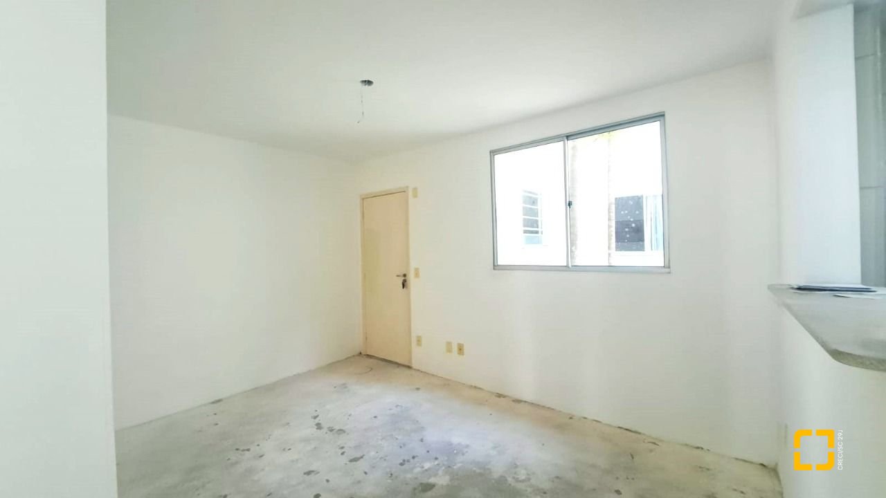 Apartamento com 45m², 2 quartos, 1 garagem, no bairro Roçado em São José