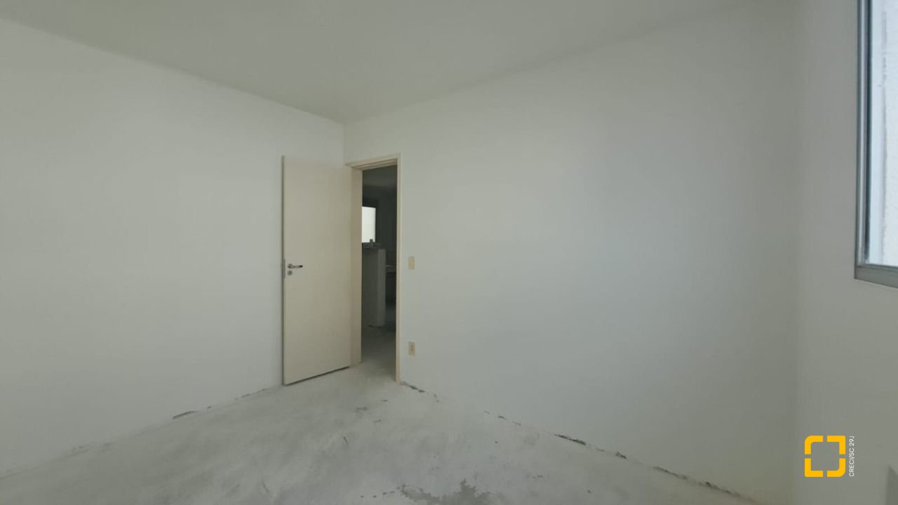 Apartamento com 45m², 2 quartos, 1 garagem, no bairro Roçado em São José