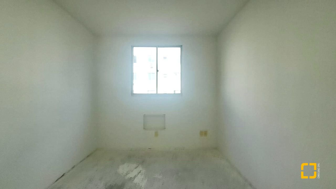 Apartamento com 45m², 2 quartos, 1 garagem, no bairro Roçado em São José