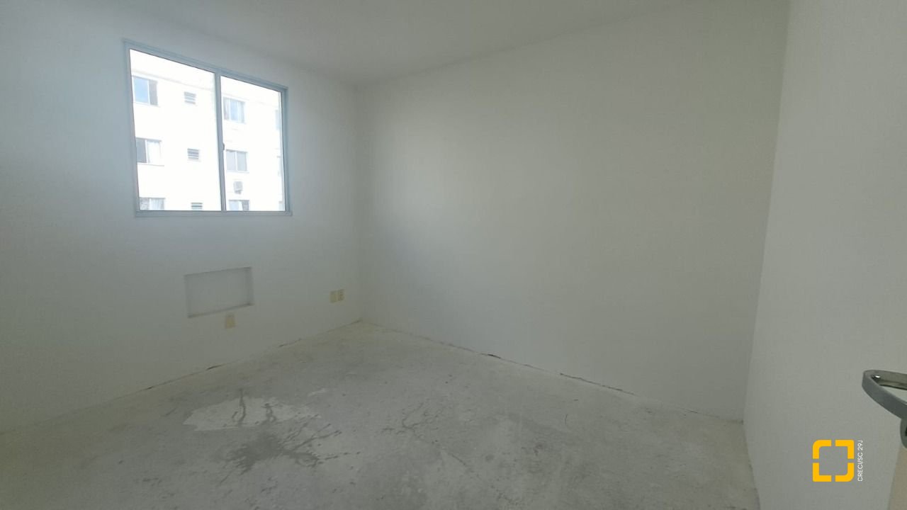 Apartamento com 45m², 2 quartos, 1 garagem, no bairro Roçado em São José