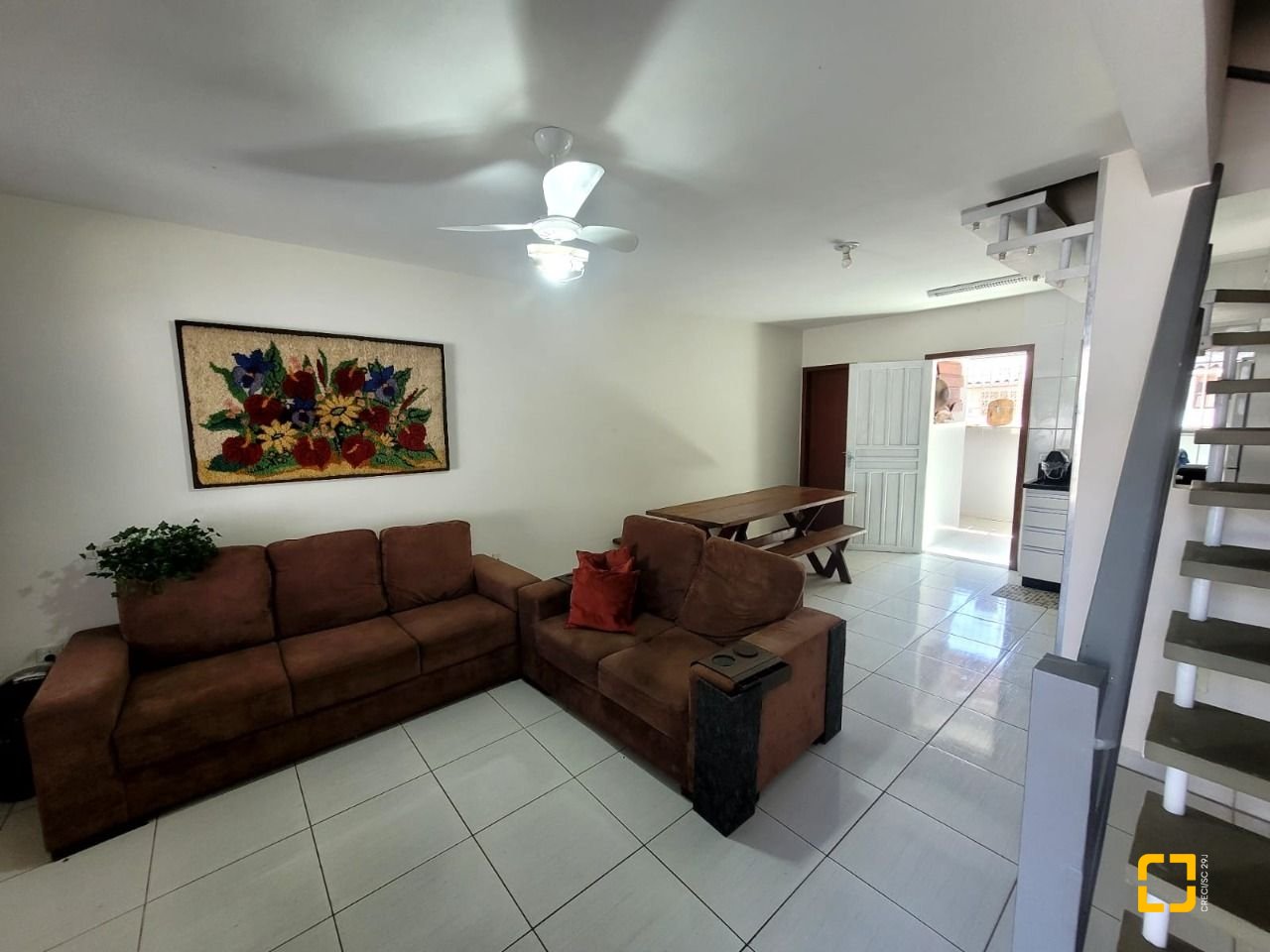 Casa com 91m², 4 quartos (sendo 2 suítes), 1 garagem, no bairro Ingleses em Florianópolis