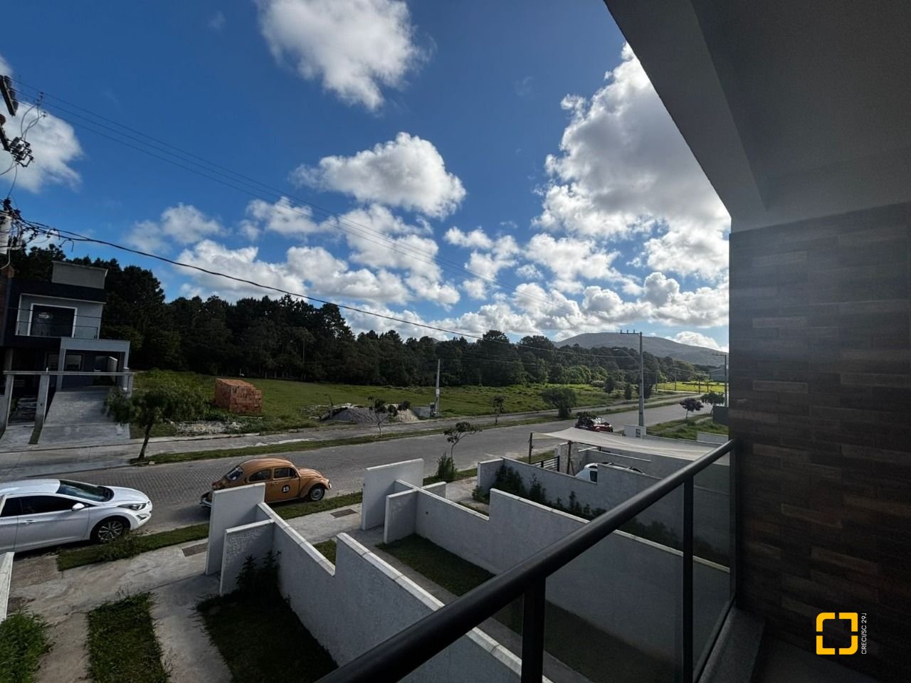 Casa com 103m², 2 quartos (sendo 2 suítes), 1 garagem, no bairro São João do Rio Vermelho em Florianópolis