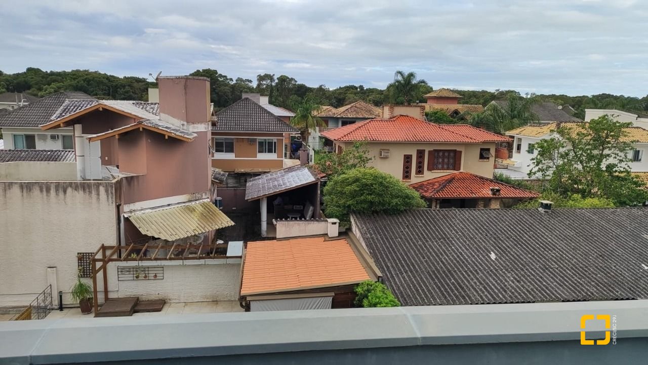 Casa com 105m², 4 quartos (sendo 1 suíte), 1 garagem, no bairro Campeche em Florianopolis