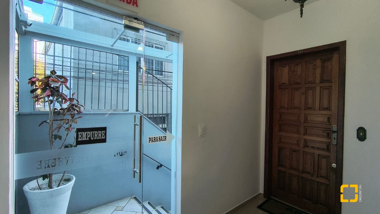 Apartamento com 133m², 4 quartos (sendo 1 suíte), 1 garagem, no bairro Balneário em Florianópolis