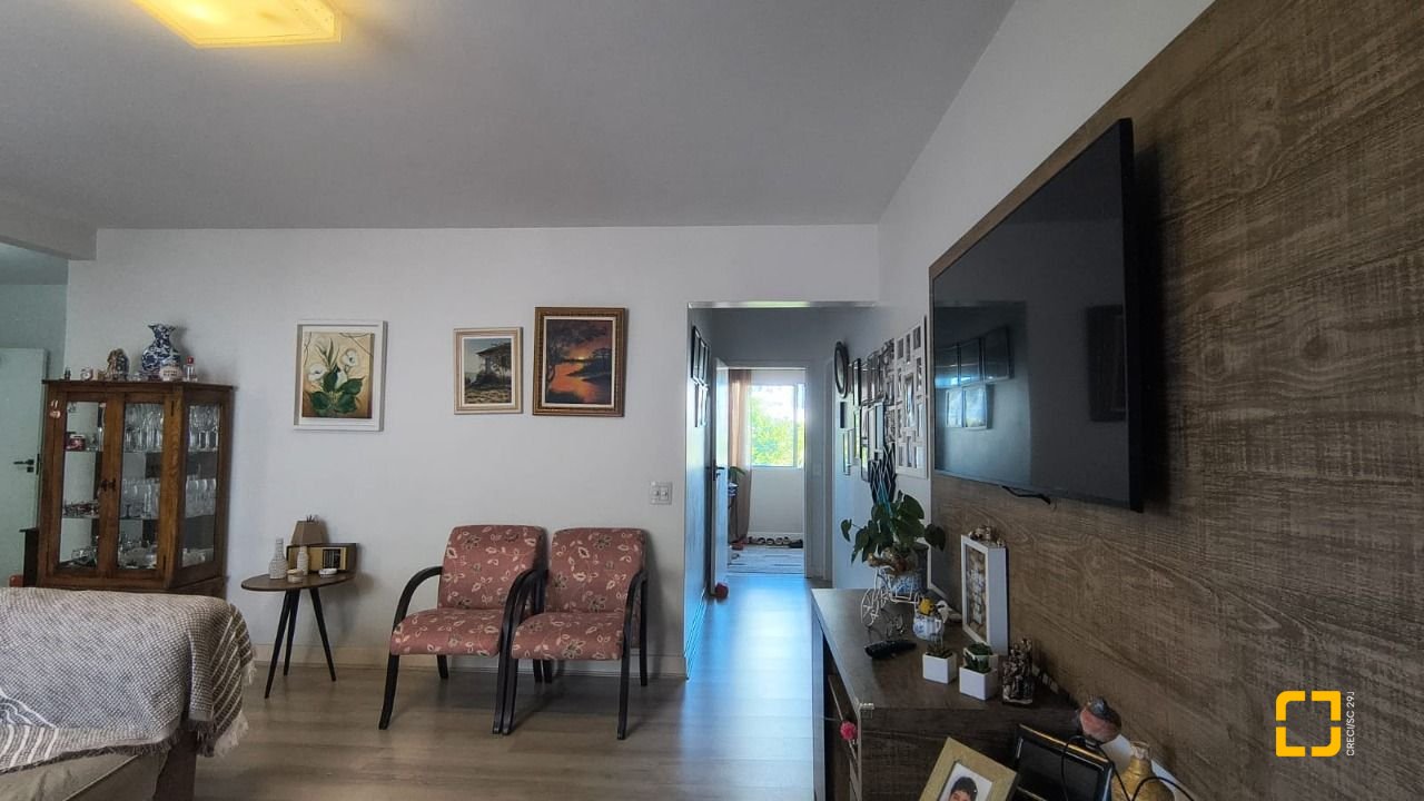 Apartamento com 133m², 4 quartos (sendo 1 suíte), 1 garagem, no bairro Balneário em Florianópolis