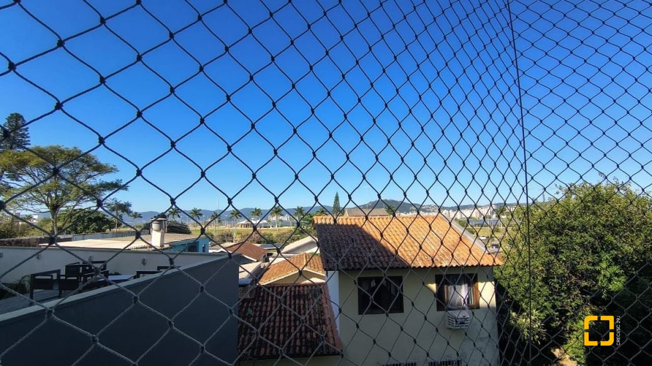Apartamento com 133m², 4 quartos (sendo 1 suíte), 1 garagem, no bairro Balneário em Florianópolis