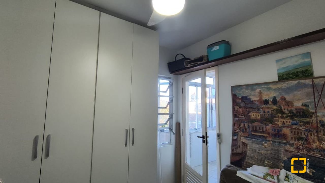 Apartamento com 133m², 4 quartos (sendo 1 suíte), 1 garagem, no bairro Balneário em Florianópolis