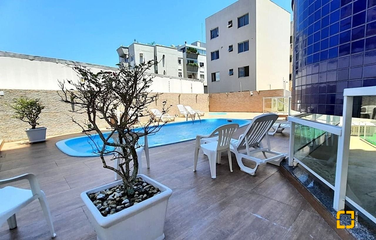Apartamento com 114m², 4 quartos (sendo 1 suíte), 1 garagem, no bairro Coqueiros em Florianópolis