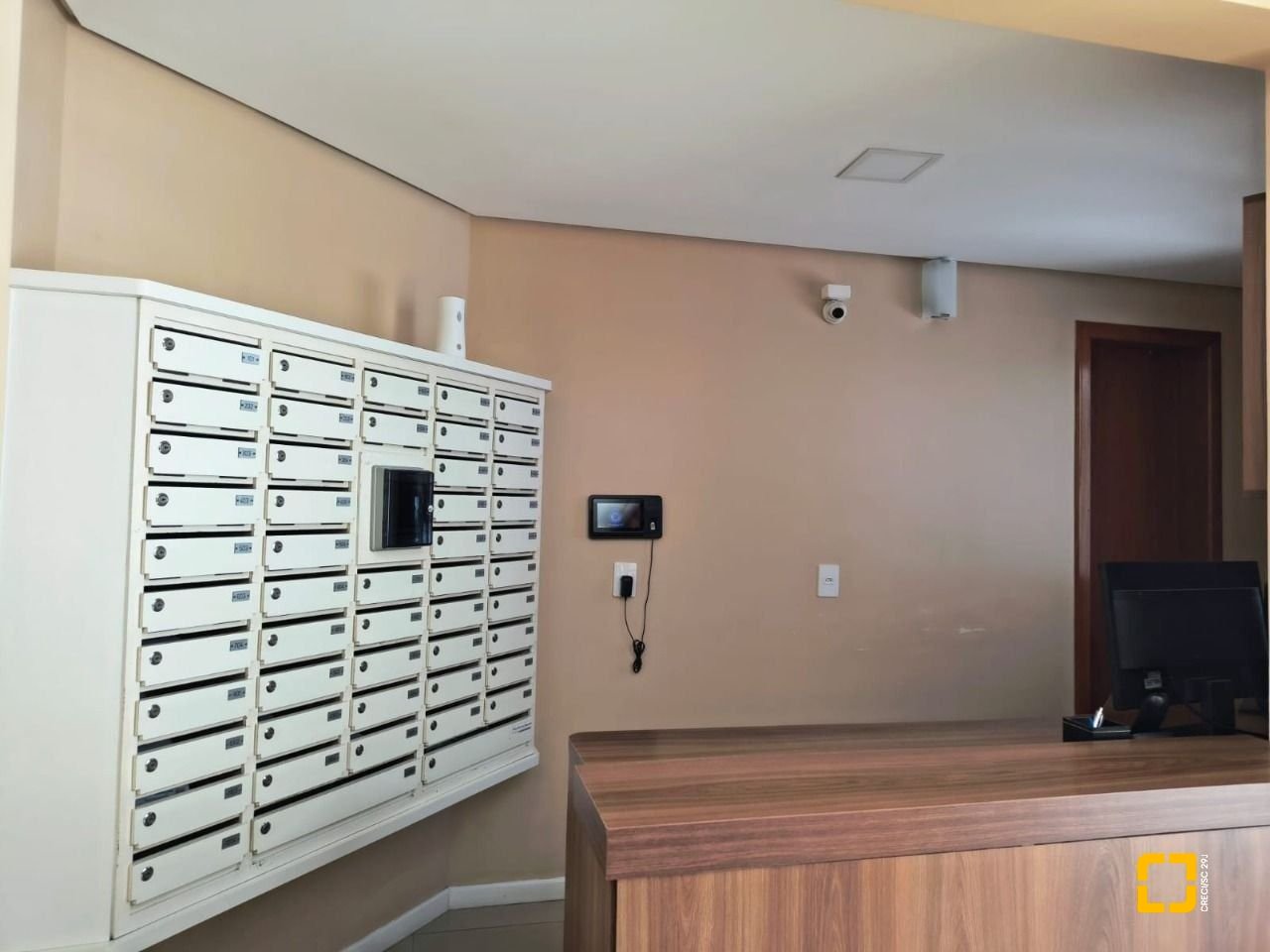 Apartamento com 114m², 4 quartos (sendo 1 suíte), 1 garagem, no bairro Coqueiros em Florianópolis