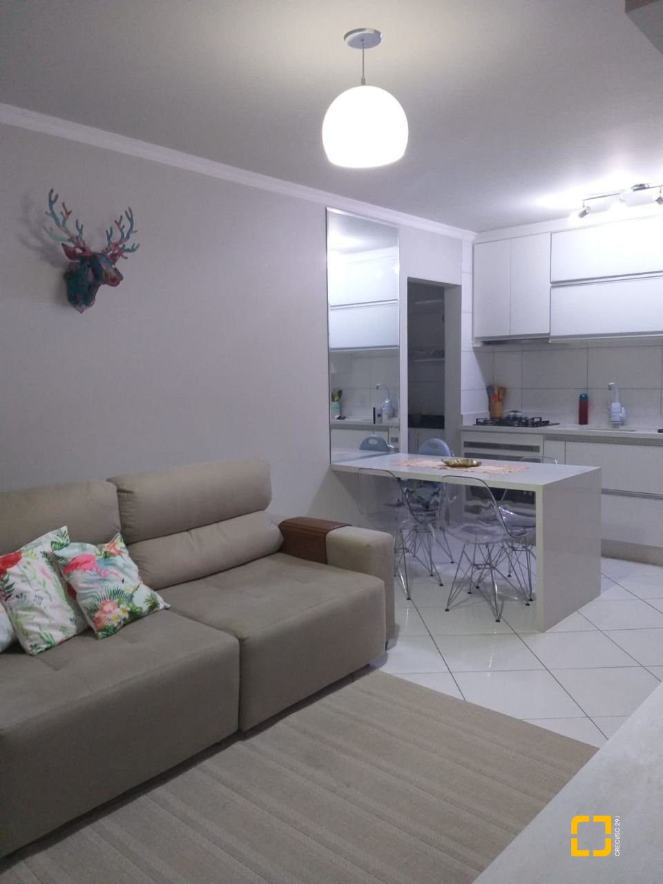 Apartamento com 59m², 2 quartos, 1 garagem, no bairro Forquilhinha em São José