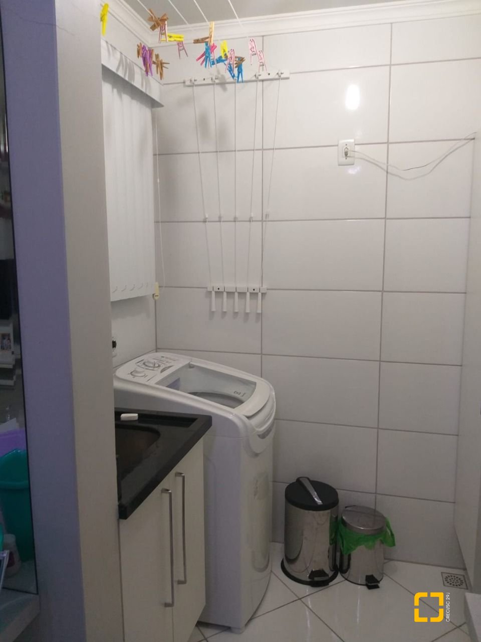 Apartamento com 59m², 2 quartos, 1 garagem, no bairro Forquilhinha em São José