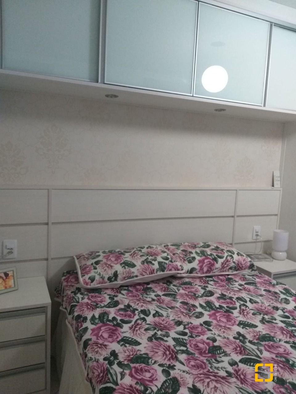 Apartamento com 59m², 2 quartos, 1 garagem, no bairro Forquilhinha em São José