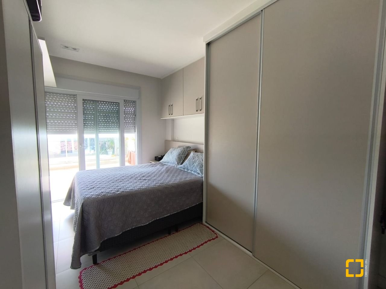Apartamento com 80m², 2 quartos (sendo 1 suíte), 2 garagens, no bairro Ingleses do Rio Vermelho em Florianópolis