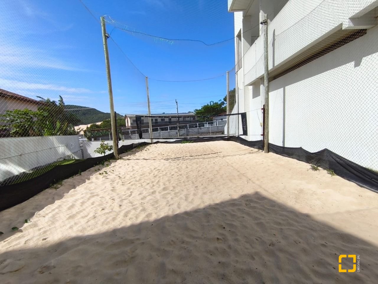 Apartamento com 80m², 2 quartos (sendo 1 suíte), 2 garagens, no bairro Ingleses do Rio Vermelho em Florianópolis