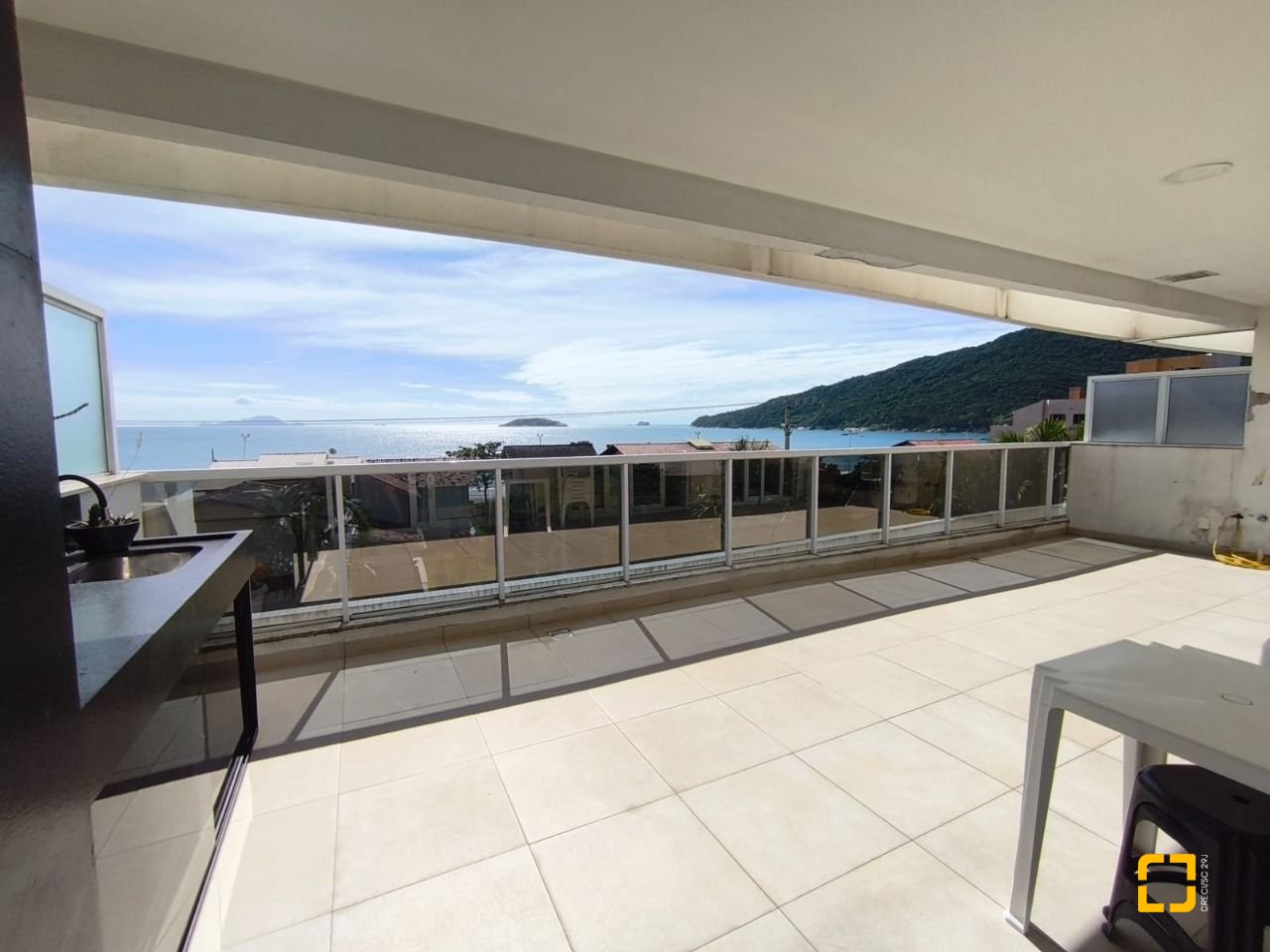 Apartamento com 80m², 2 quartos (sendo 1 suíte), 2 garagens, no bairro Ingleses do Rio Vermelho em Florianópolis