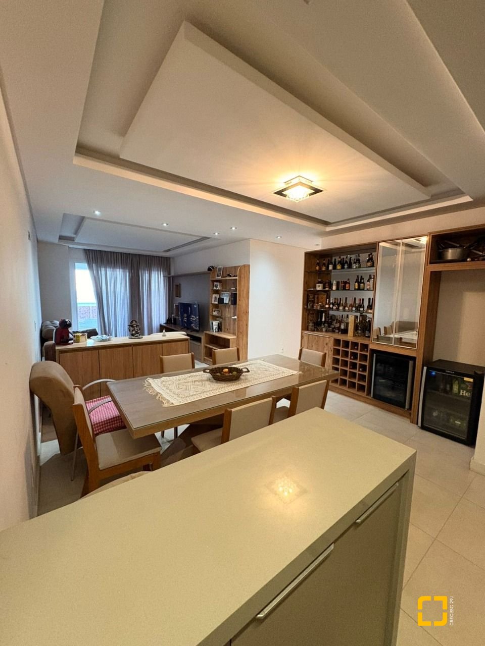 Apartamento com 80m², 2 quartos (sendo 1 suíte), 2 garagens, no bairro Ingleses do Rio Vermelho em Florianópolis