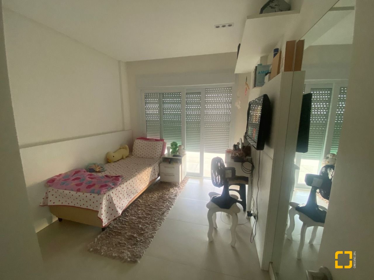 Apartamento com 80m², 2 quartos (sendo 1 suíte), 2 garagens, no bairro Ingleses do Rio Vermelho em Florianópolis