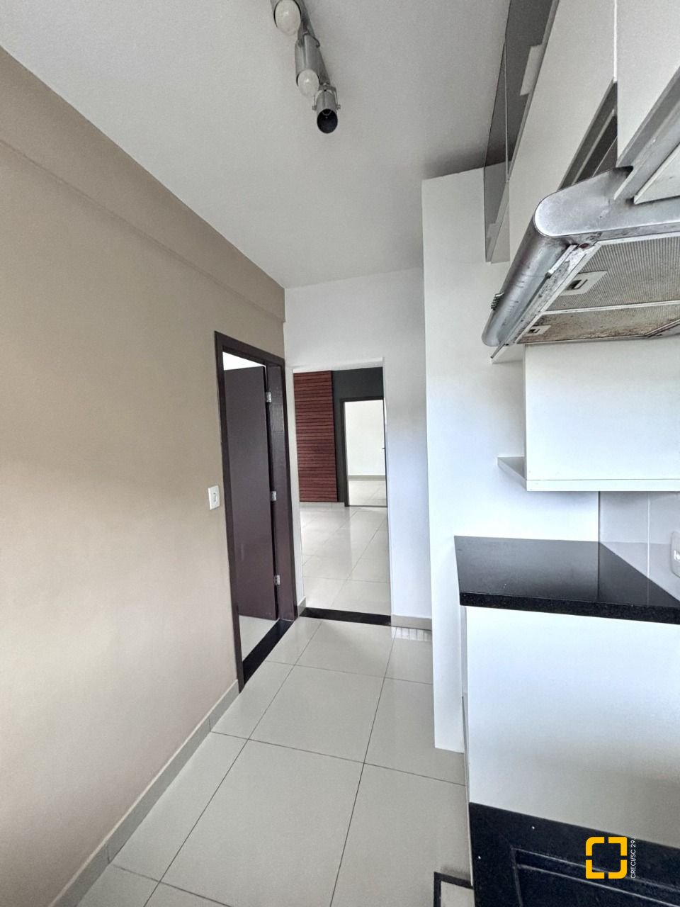Casa de Condomínio com 105m², 2 quartos, 2 garagens, no bairro São João do Rio Vermelho em Florianópolis
