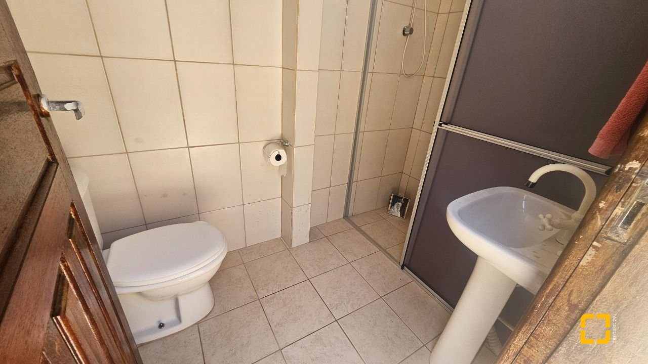 Casa com 130m², 4 quartos (sendo 1 suíte), 1 garagem, no bairro Rio Tavares em Florianópolis
