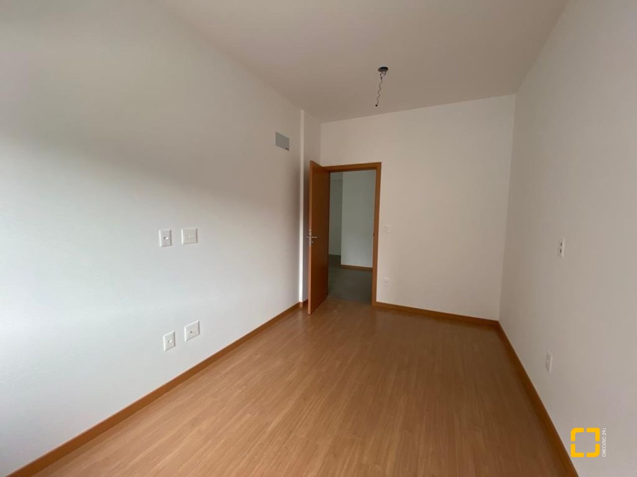 Apartamento com 52m², 1 quarto, 2 garagens, no bairro Itacorubi em Florianópolis