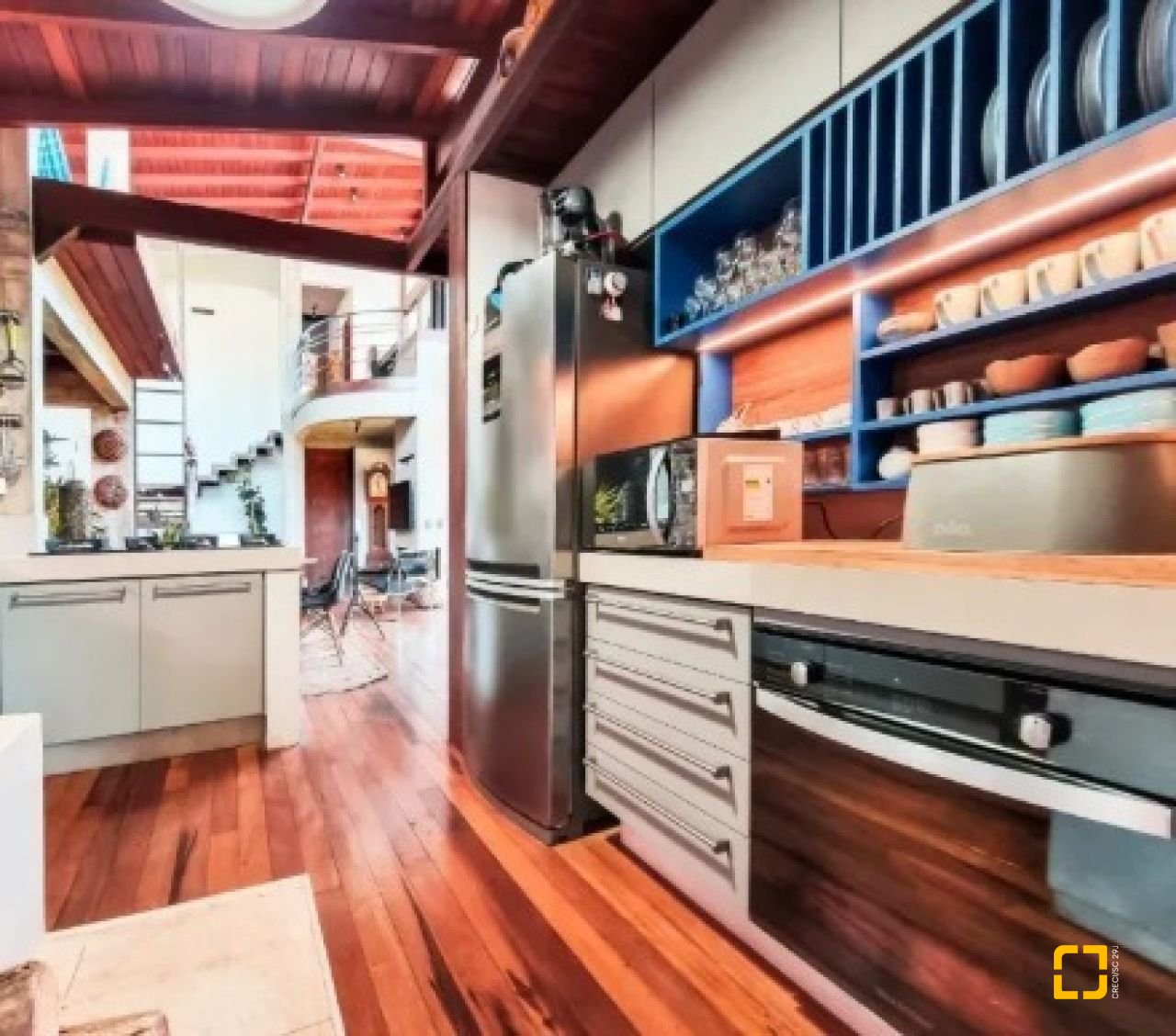 Casa com 362m², 3 quartos (sendo 1 suíte), 2 garagens, no bairro Novo Campeche em Florianópolis