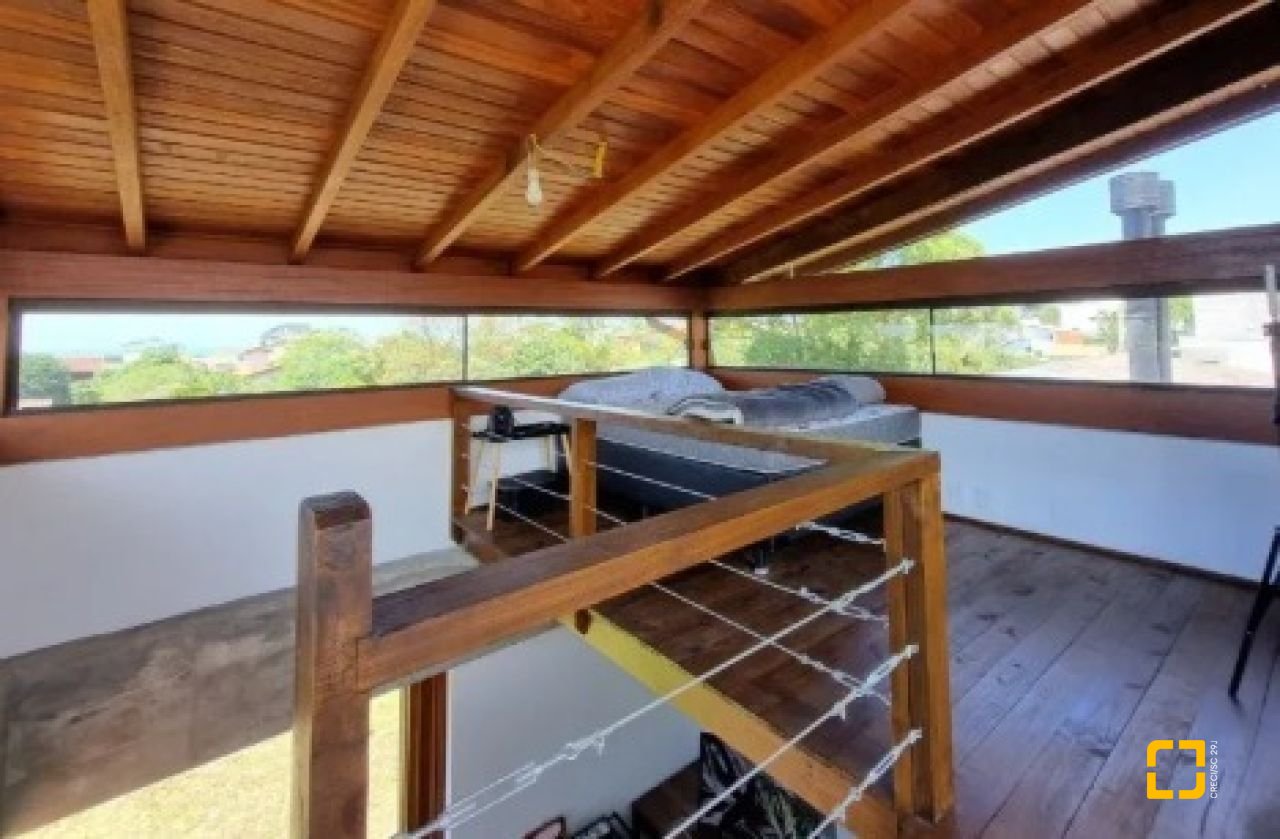 Casa com 362m², 3 quartos (sendo 1 suíte), 2 garagens, no bairro Novo Campeche em Florianópolis