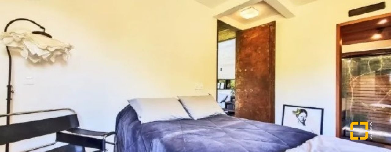 Casa com 362m², 3 quartos (sendo 1 suíte), 2 garagens, no bairro Novo Campeche em Florianópolis