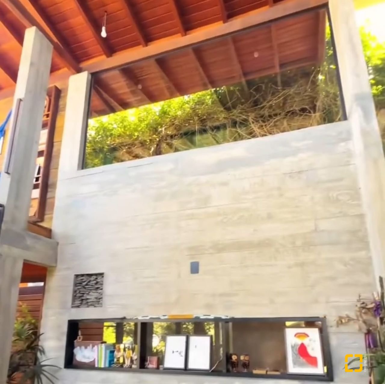 Casa com 362m², 3 quartos (sendo 1 suíte), 2 garagens, no bairro Novo Campeche em Florianópolis