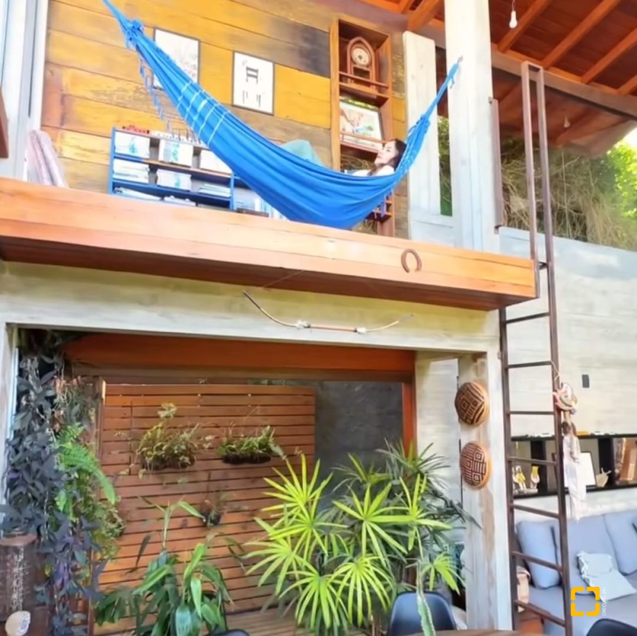 Casa com 362m², 3 quartos (sendo 1 suíte), 2 garagens, no bairro Novo Campeche em Florianópolis