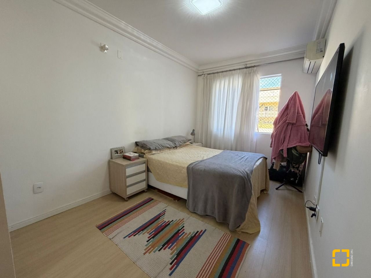 Apartamento com 59m², 2 quartos, 1 garagem, no bairro Trindade em Florianópolis