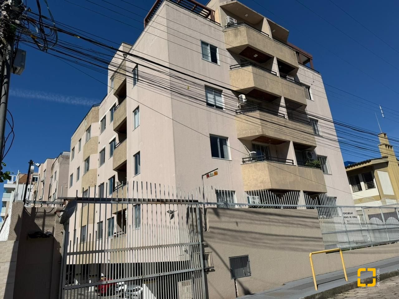 Apartamento com 59m², 2 quartos, 1 garagem, no bairro Trindade em Florianópolis